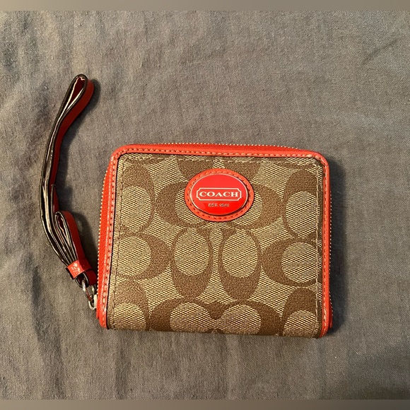 Coach Handbags - Coach — Signature Wristlet